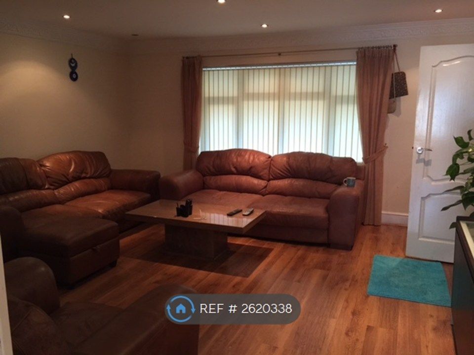 Property photo 3 of 13
