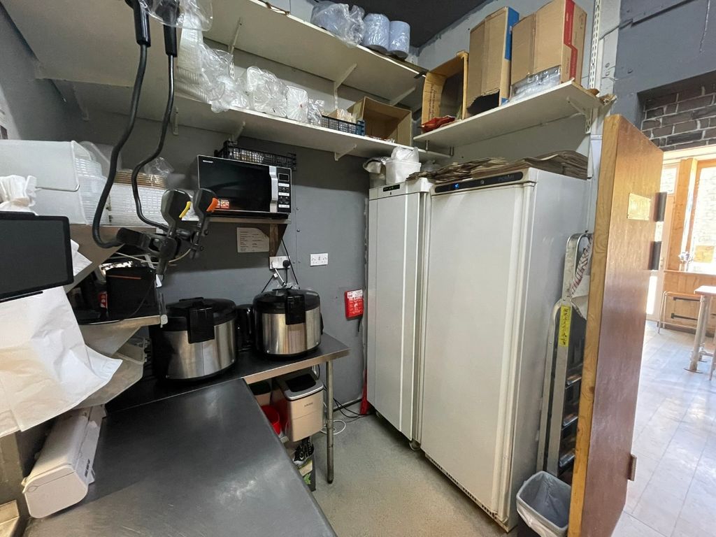 Property photo 1 of 2