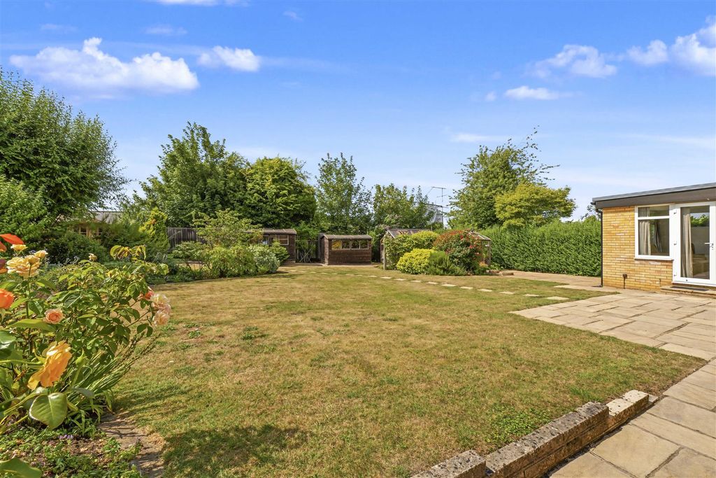 Property photo 3 of 28 Lattimore-Road-18.Jpg