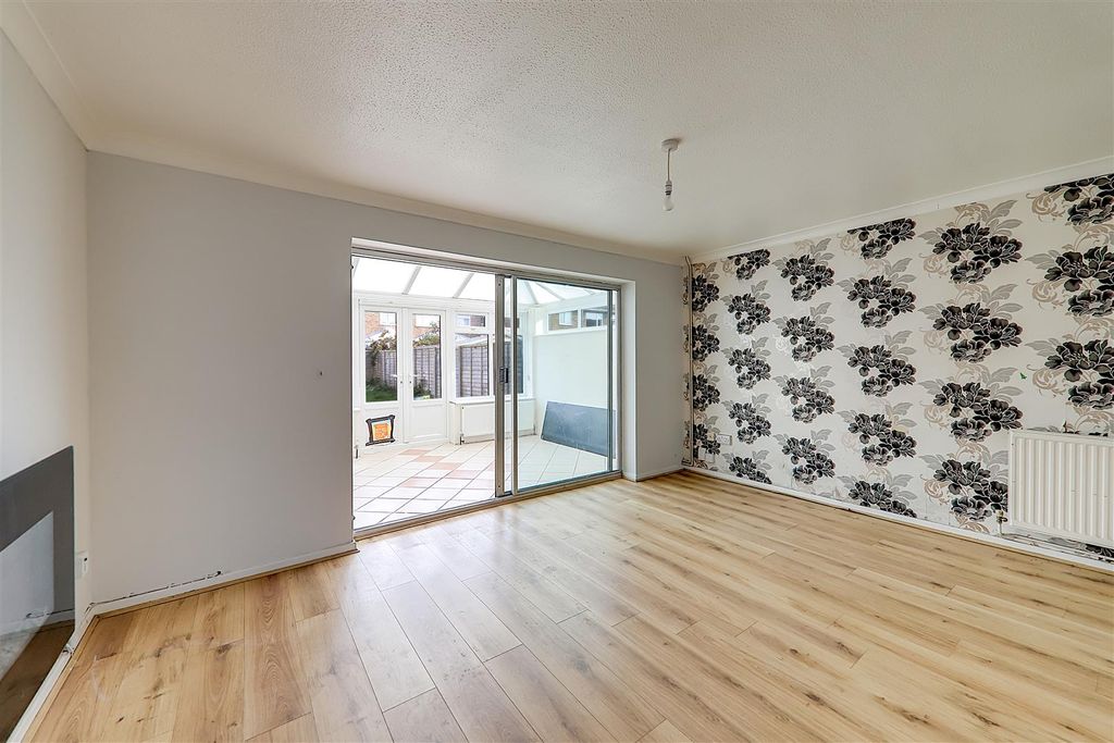 Property photo 2 of 10 Img_1407-Img_1409.Jpg