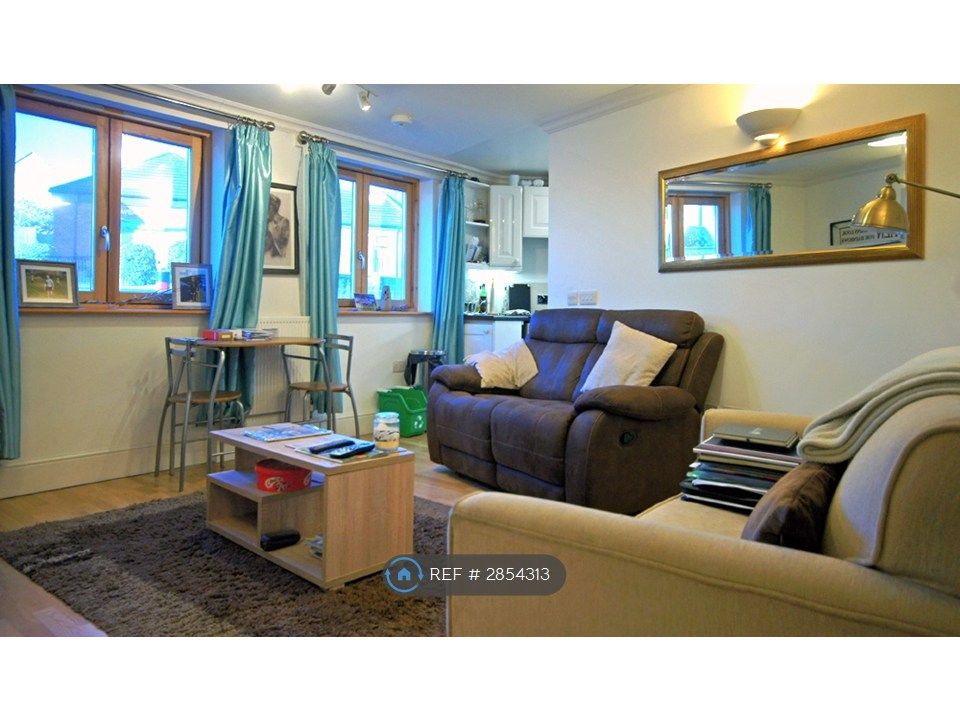 Property photo 3 of 9