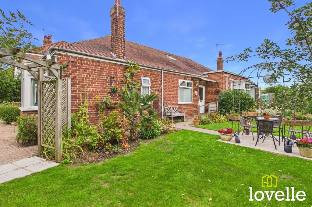 Property photo 3 of 31