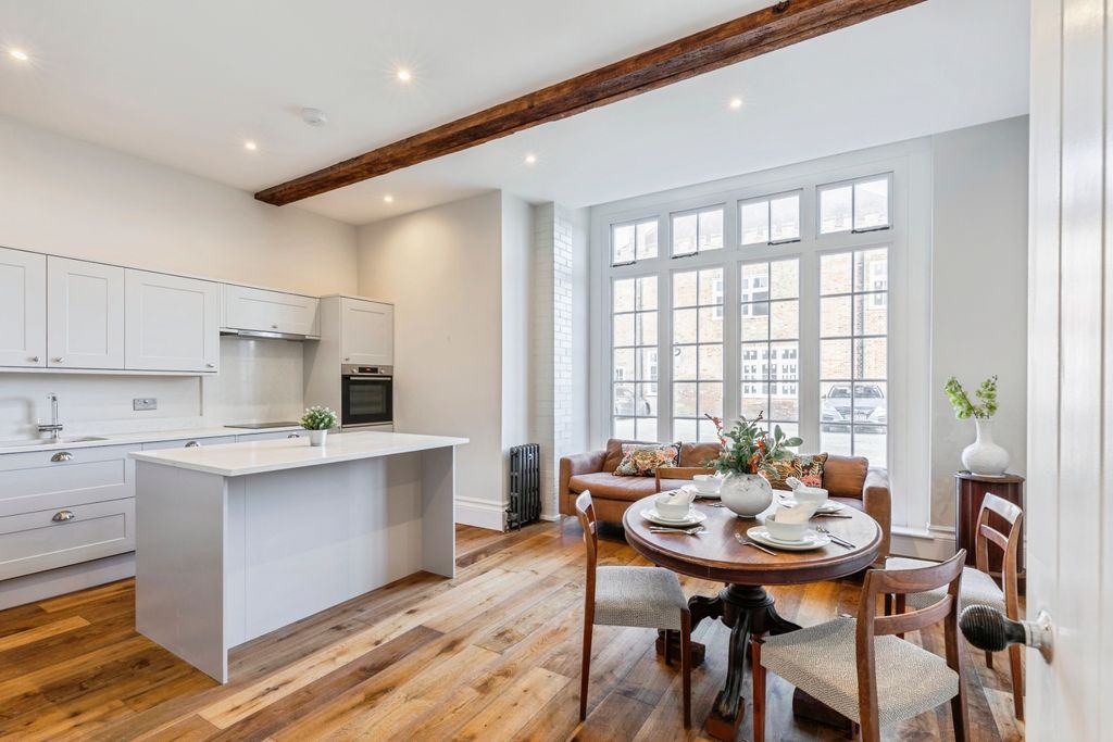 Property photo 2 of 20 2Bramptonparkhouse-7