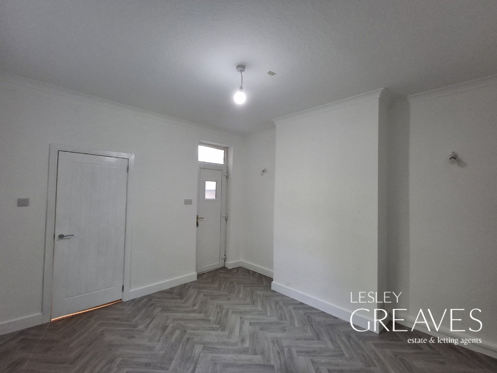 Property photo 3 of 13 Dining Room