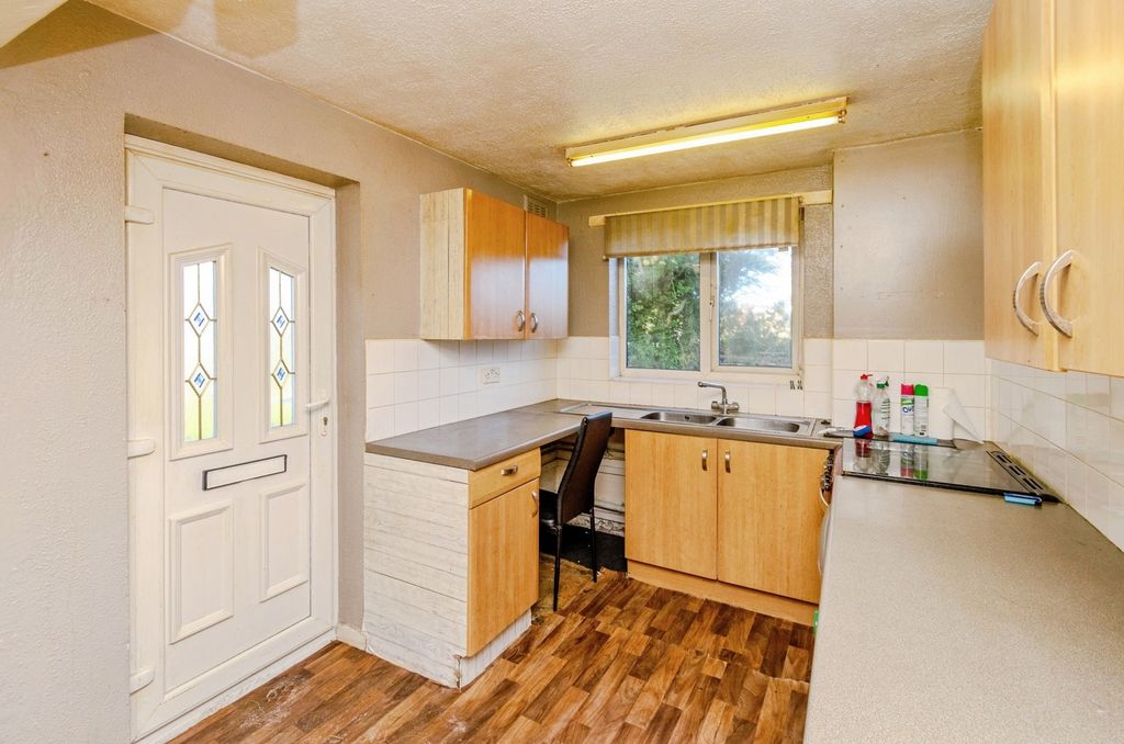 Property photo 3 of 19 Photograph