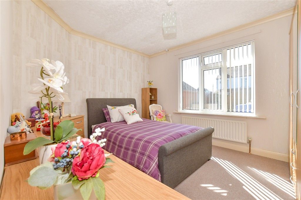 Property photo 1 of 11 Bedroom 1