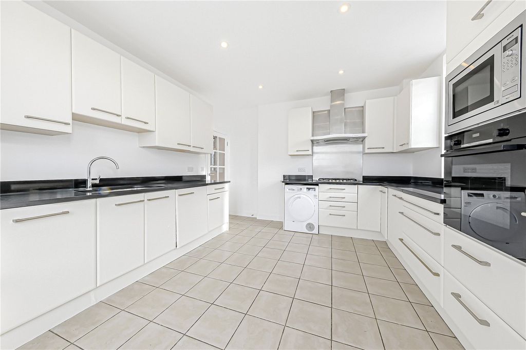 Property photo 2 of 17 Picture No. 36