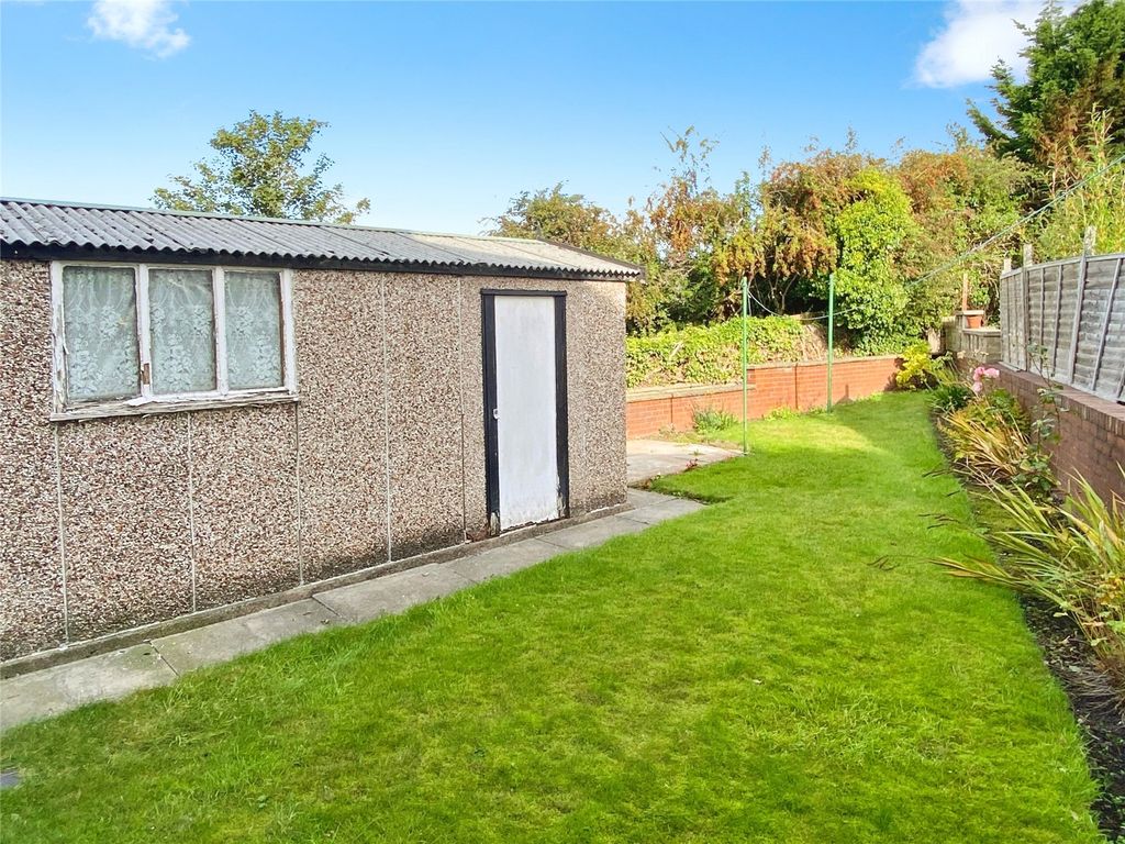 Property photo 2 of 9 Picture No. 10