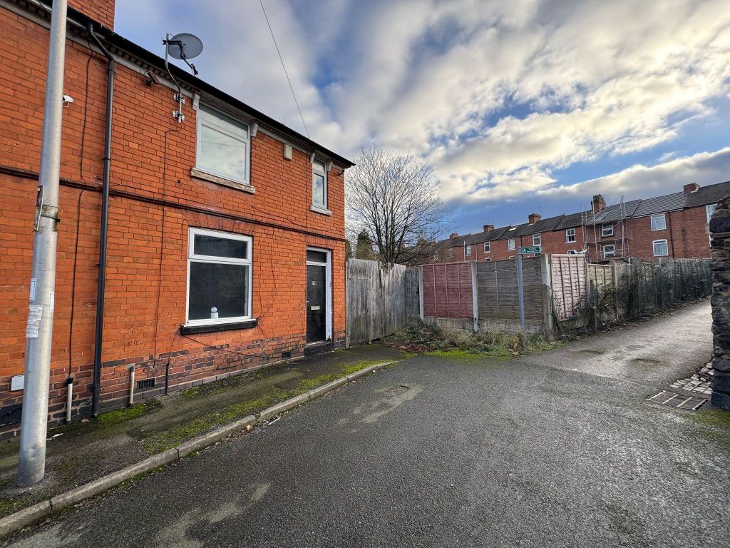 Property photo 2 of 2 16 Goldicroft Road, Wednesbury, West Midlands, Ws10 9Bn (Exter (10).Jpg