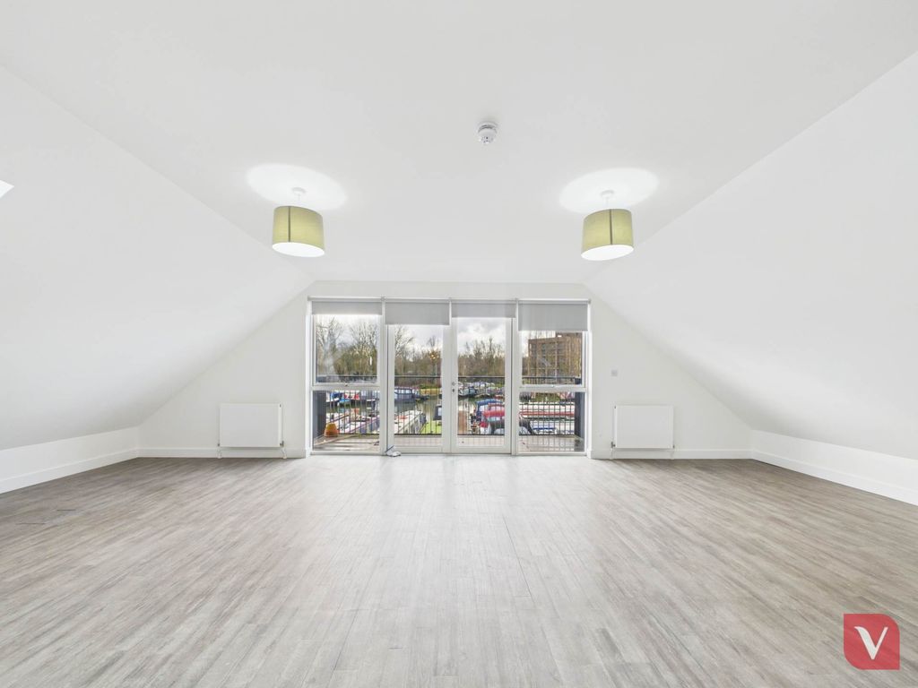 Property photo 3 of 29