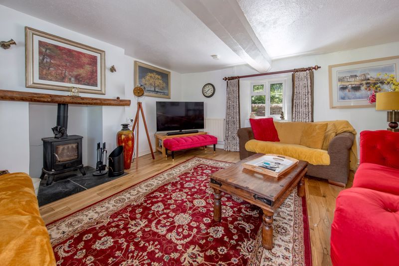 Property photo 3 of 31 Sitting Room