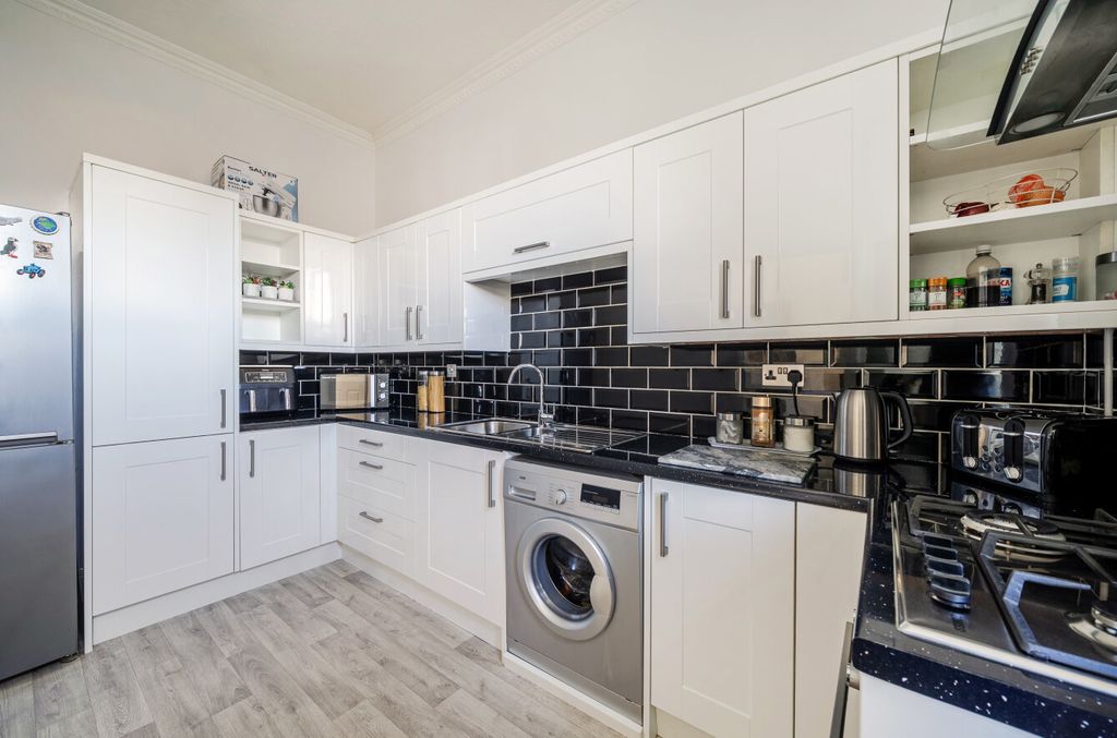 Property photo 2 of 22 1438634-2-69Dd247...