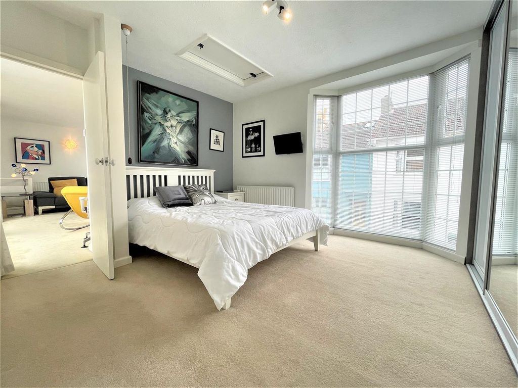 Property photo 3 of 24 Bedroom 2.Jpg