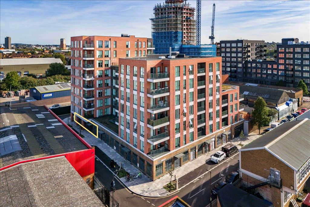 Property photo 2 of 14