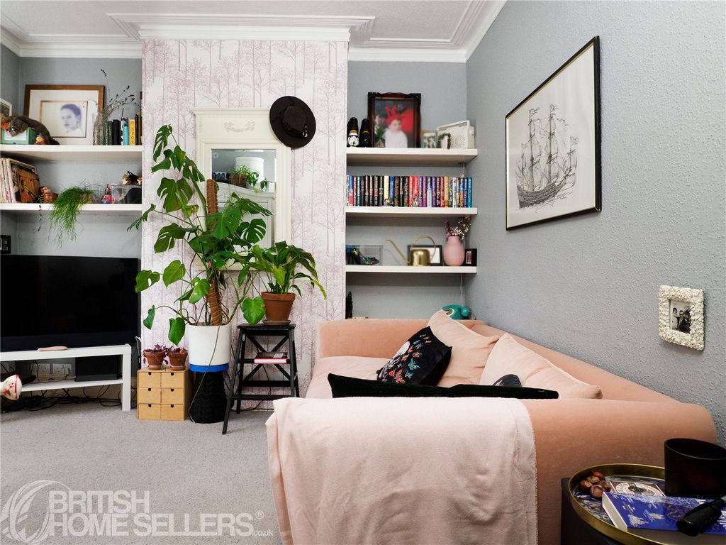 Property photo 3 of 12 Picture No. 04