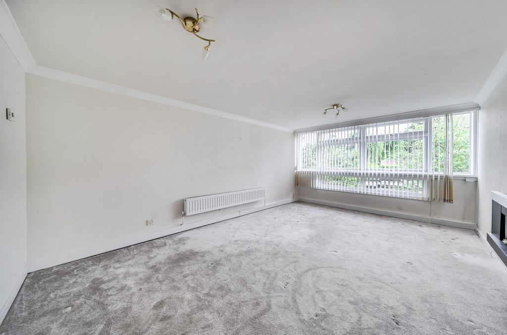 Property photo 2 of 16 1470097-1-6A29436...