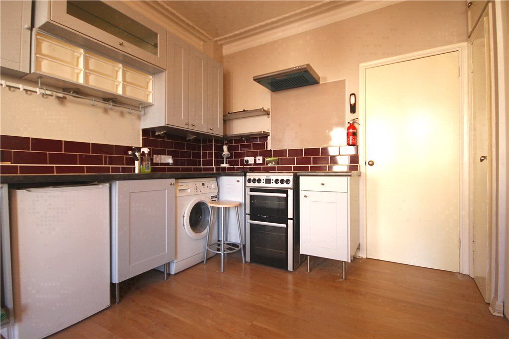 Property photo 2 of 7 Kitchen Area