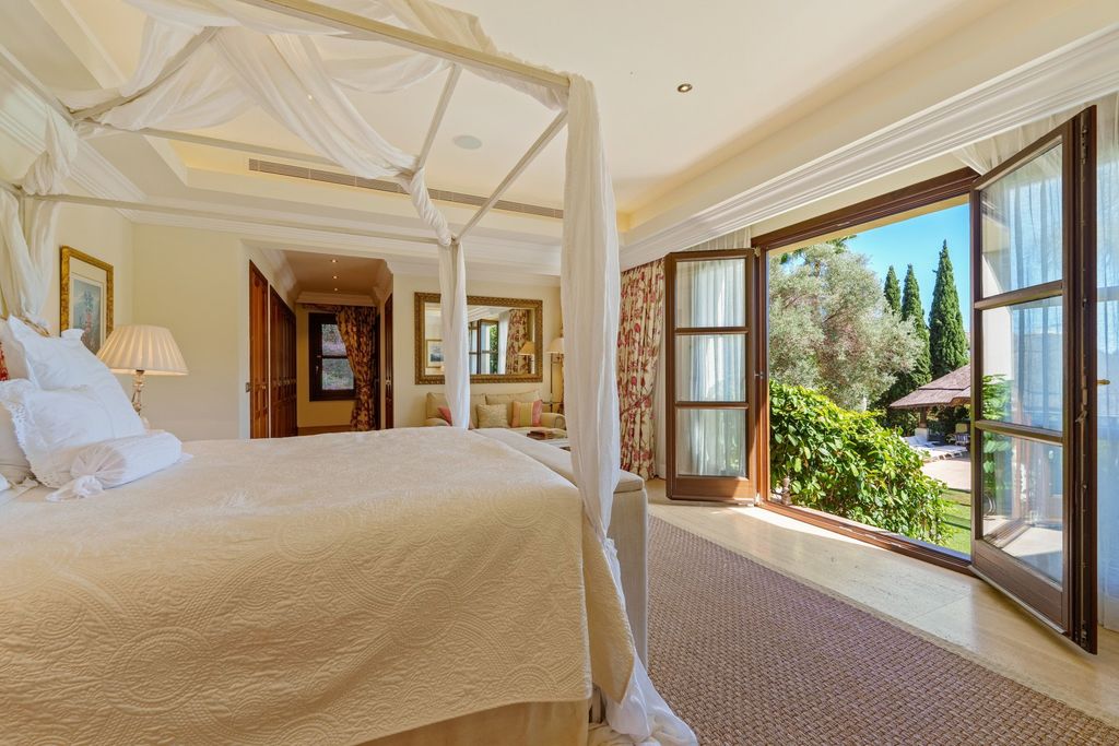Property photo 2 of 50