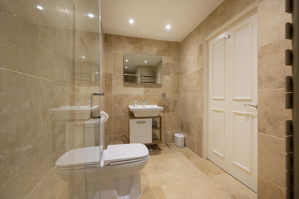 Additional image 21 of 4 bed flat for saleGlencairn Crescent, Edinburgh EH12