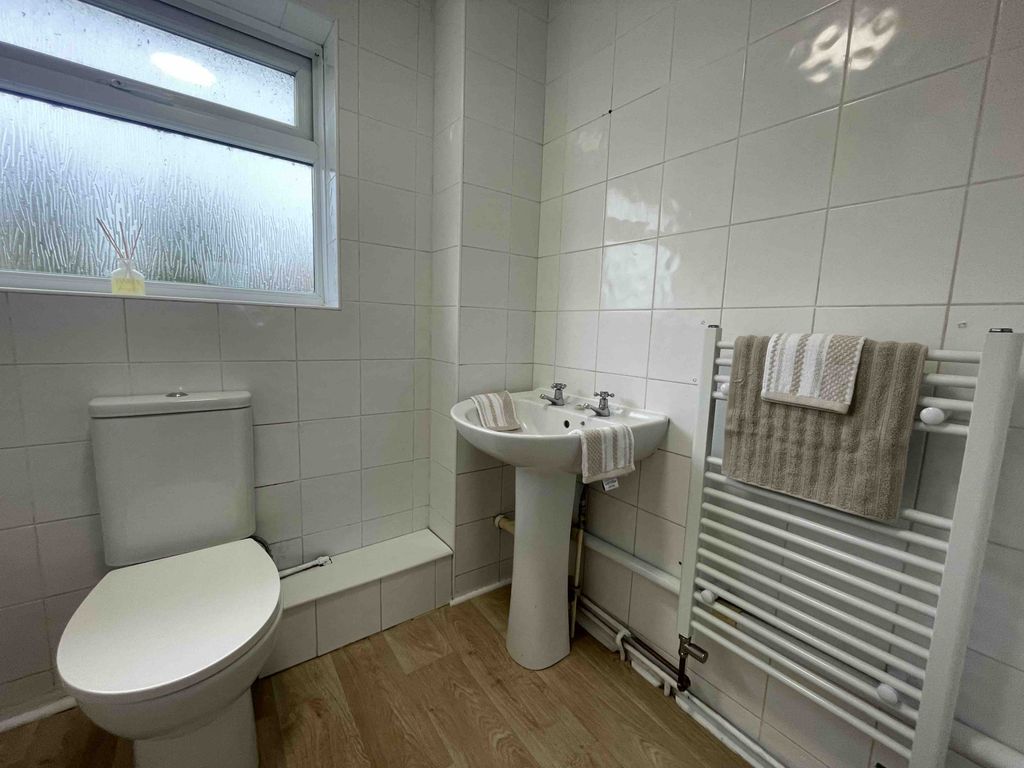 Property photo 3 of 12 Gallery