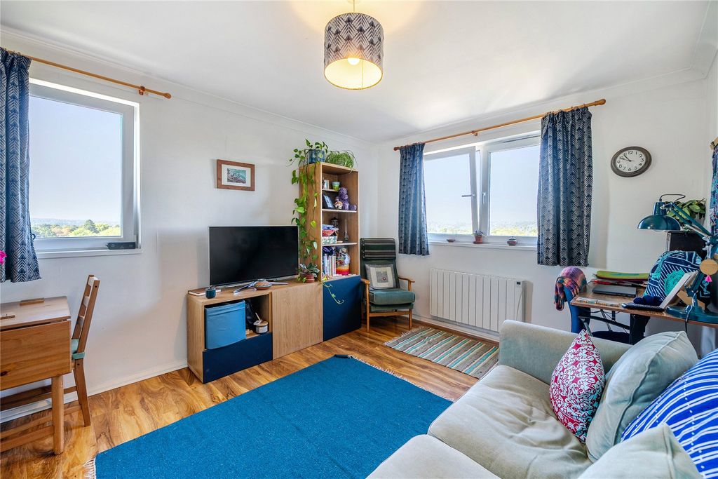 Property photo 3 of 11 Picture No. 06