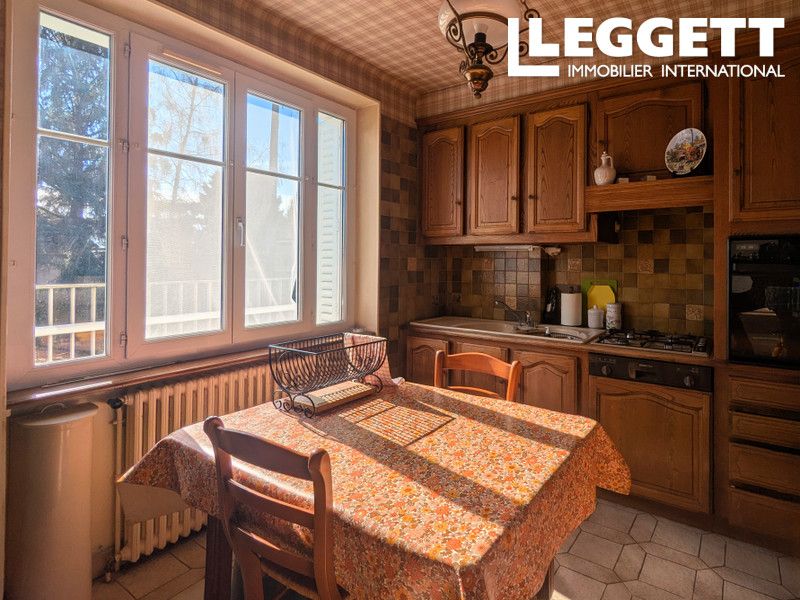 Property photo 2 of 10