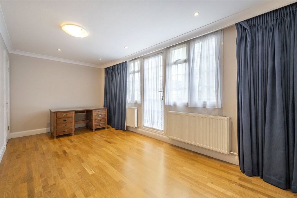 Property photo 3 of 10