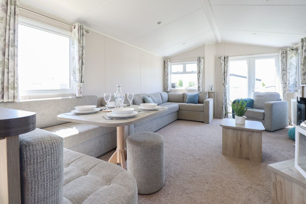 Property photo 2 of 8 2391711
