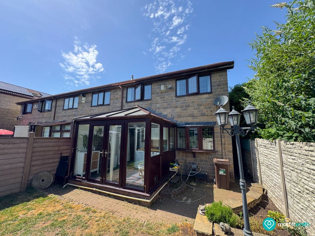 Property photo 2 of 13