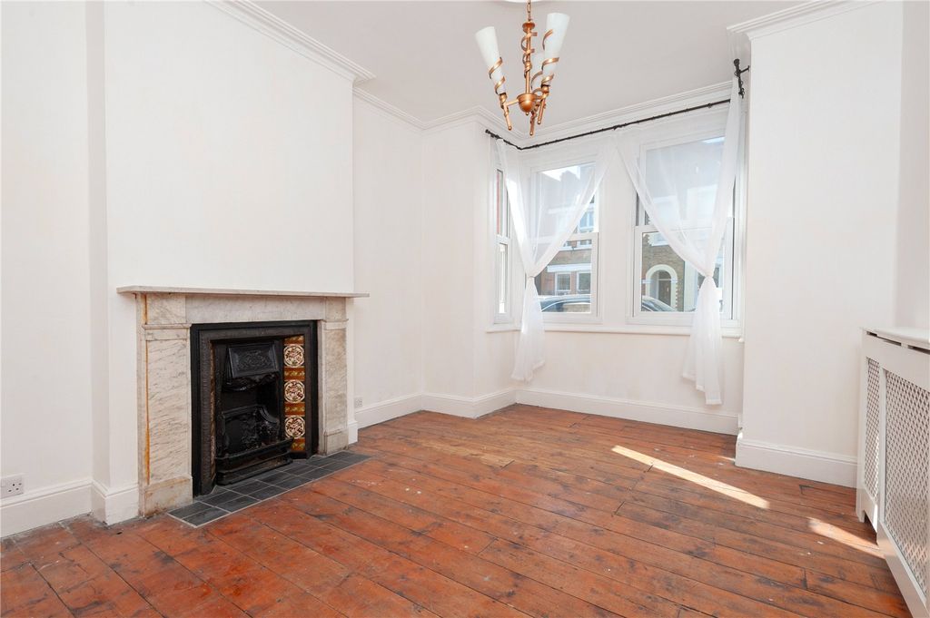 Property photo 2 of 23 Picture No. 04