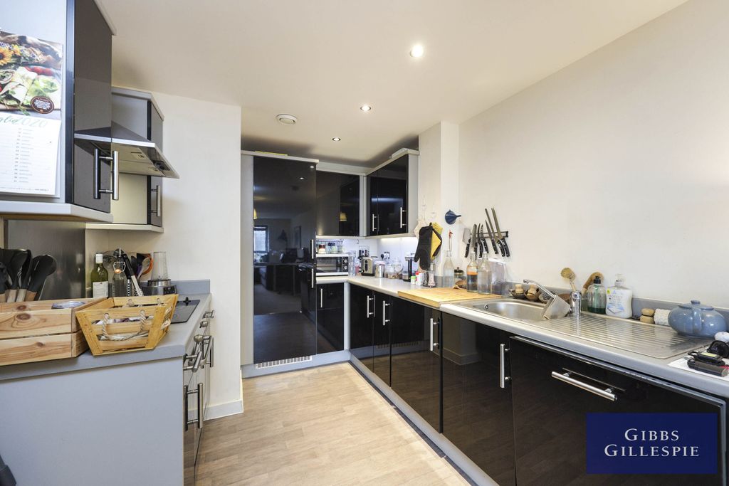 Property photo 2 of 11 Property Image