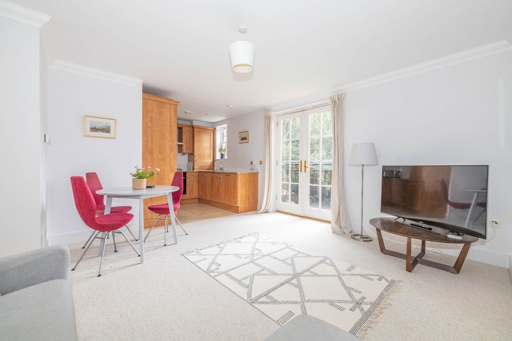 Property photo 2 of 8 Picture 2