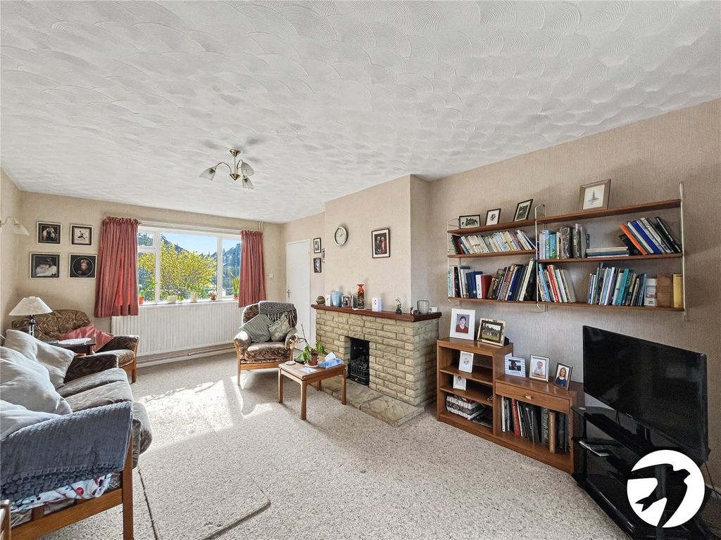 Property photo 2 of 22 Picture No. 04