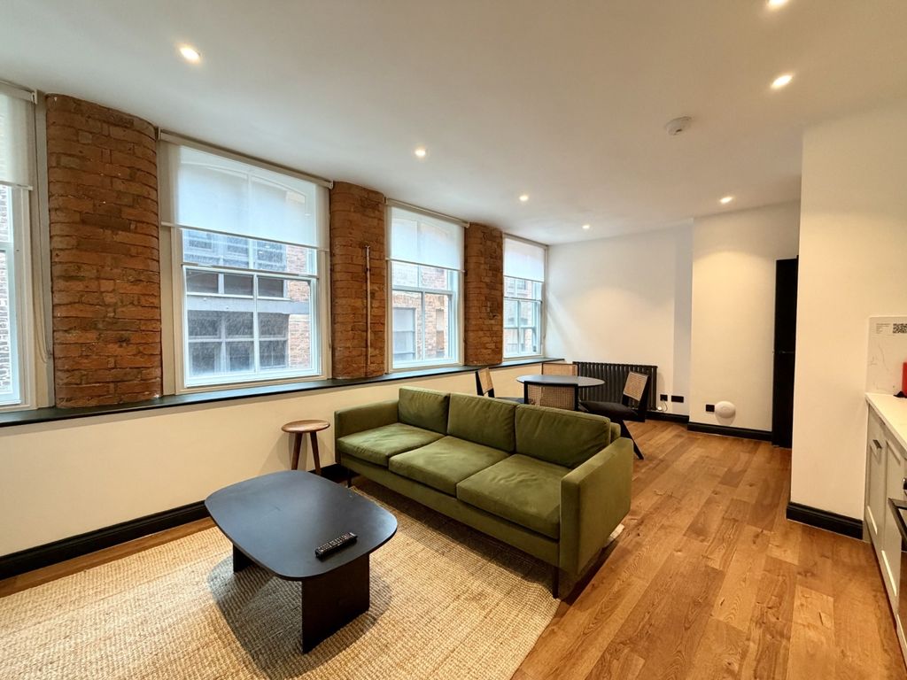 Property photo 1 of 12 9ba7E8d9-2d5A-43Ab-95c3-715377d13Ec6