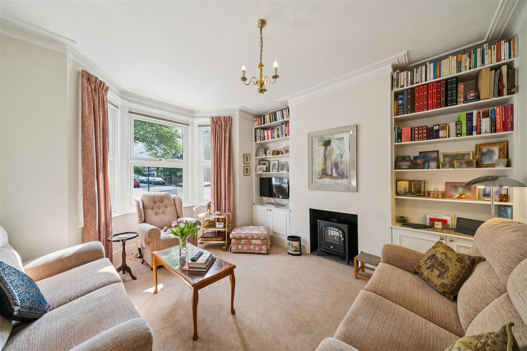 Property photo 2 of 14 For Sale - Eastbury Grove, W4