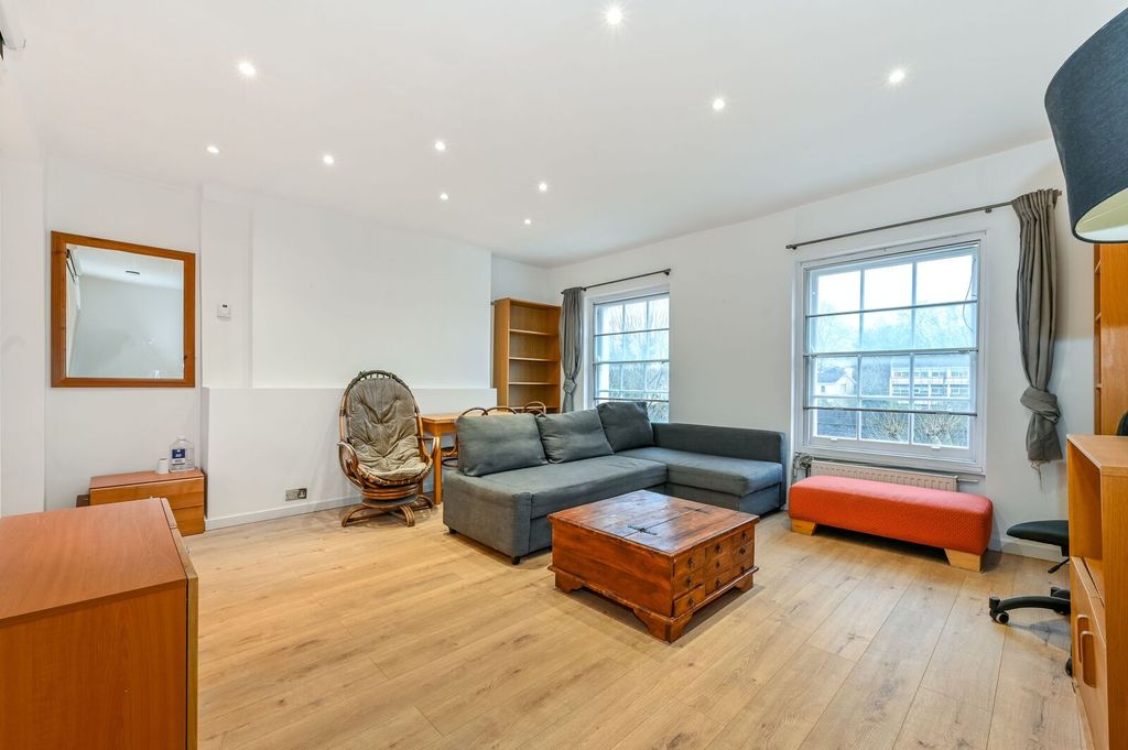 Property photo 3 of 7