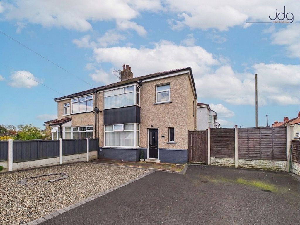 Property photo 1 of 12 Welcome To Lowlands Road