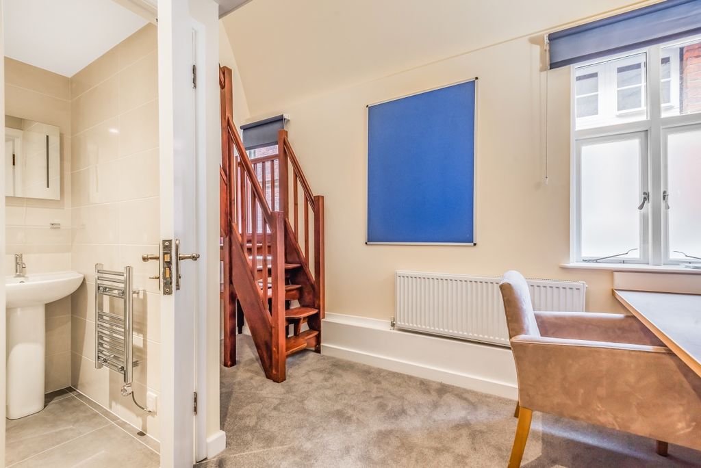 Property photo 1 of 6 5
