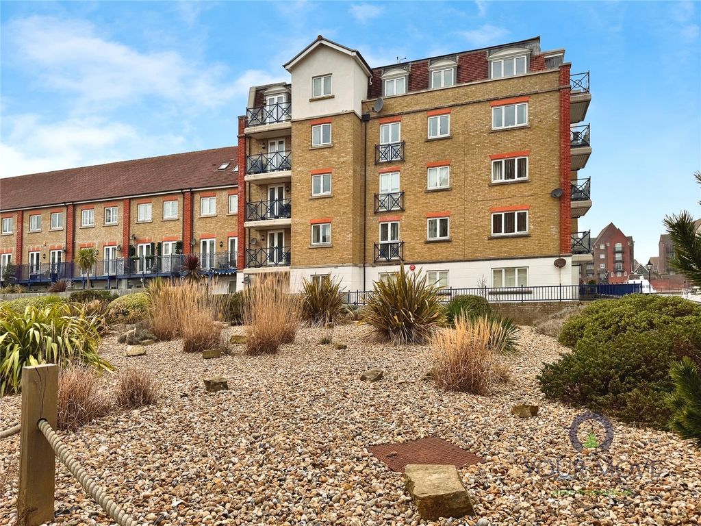 Property photo 1 of 21 Communal Garden