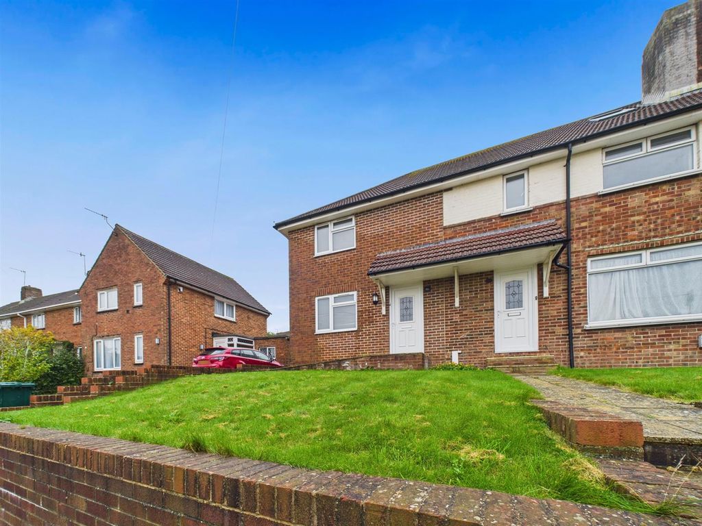 Property photo 1 of 11 Cam02534G0-Pr0595-Still002.Jpg