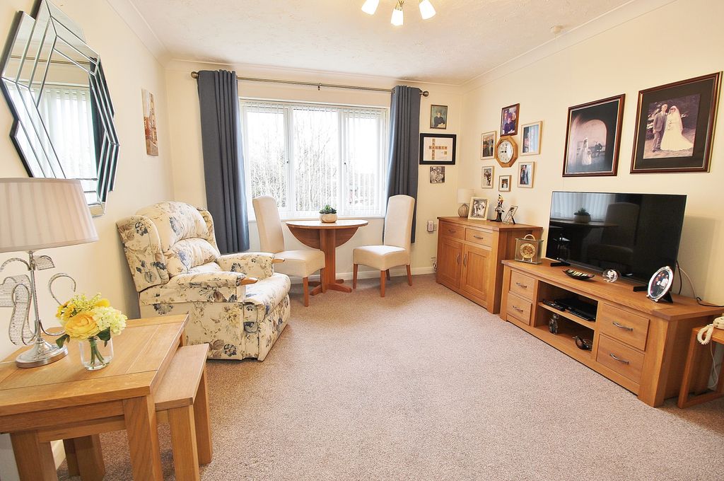 Property photo 3 of 18