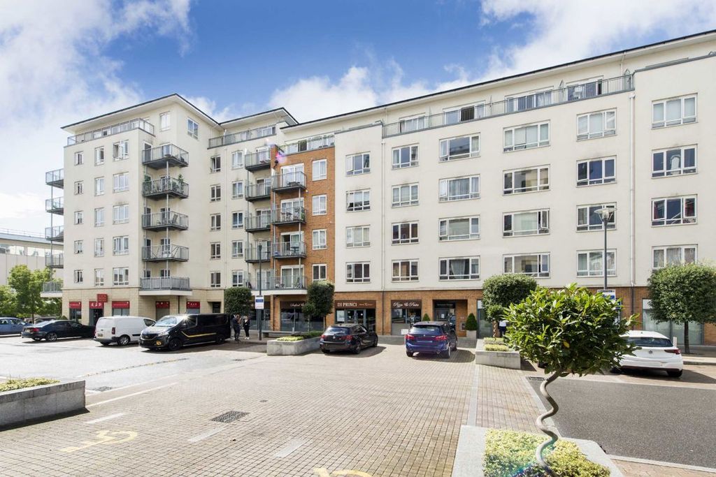 Property photo 1 of 6