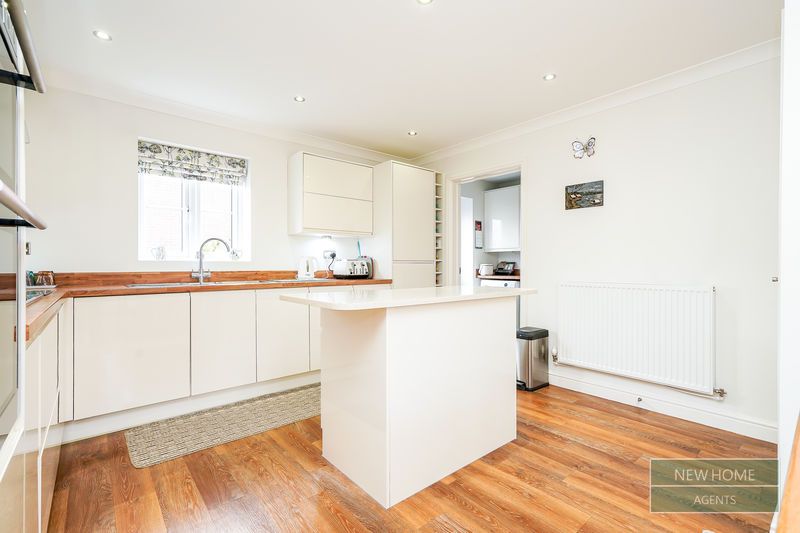 Property photo 3 of 23 Photo 16