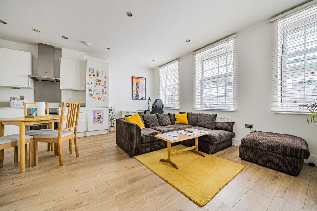 Property photo 2 of 11 Picture No. 04