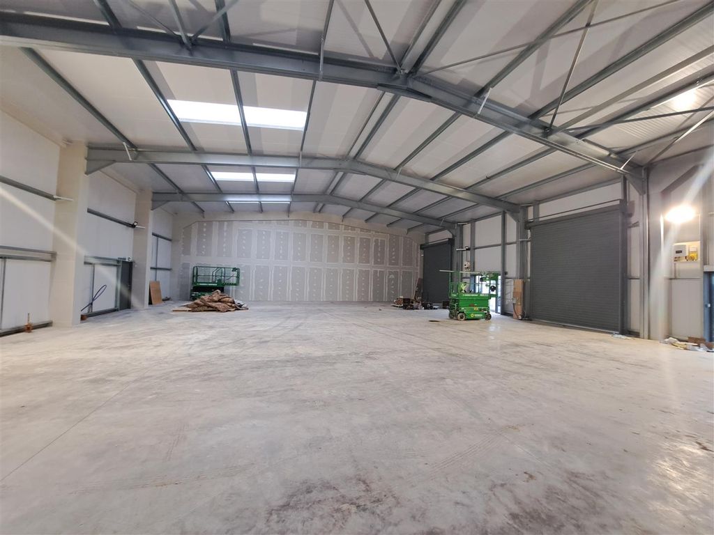 Property photo 3 of 9 3