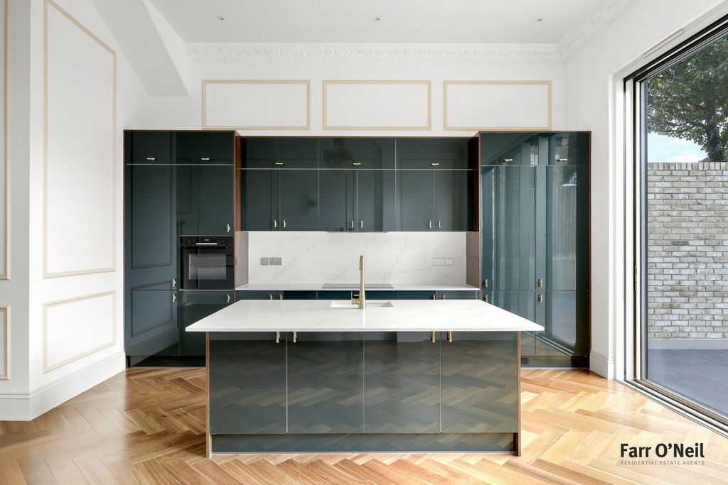 Property photo 2 of 34 Photo 30