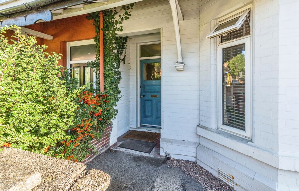 Property photo 2 of 21 Pbox-Img.Jpg