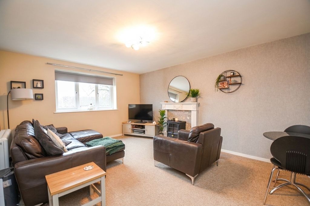 Property photo 2 of 7