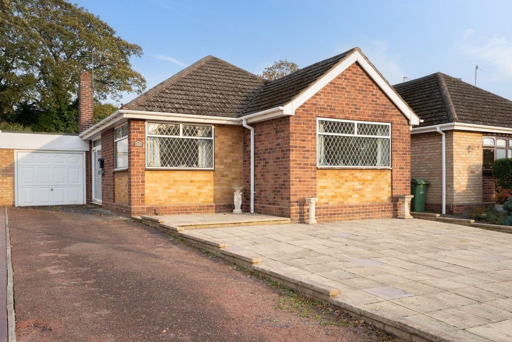 Property photo 1 of 12 Shakespeare Road-18.Jpg