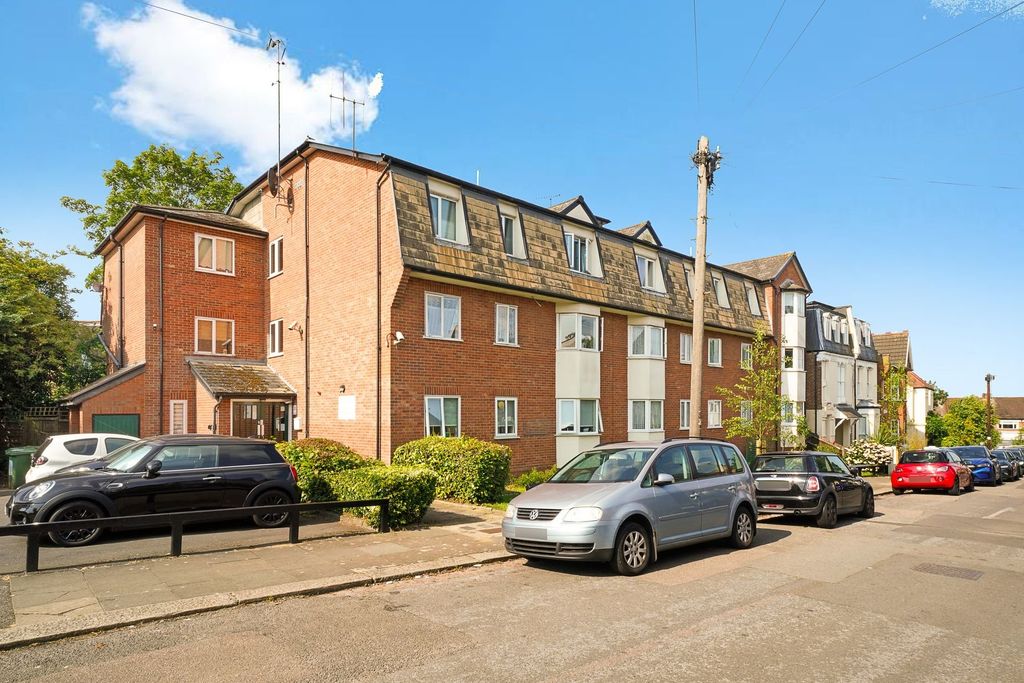Property photo 1 of 10